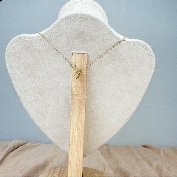 14K Gold Plated Swarovski Crystal Pendant Necklace - Picture 2 of 2